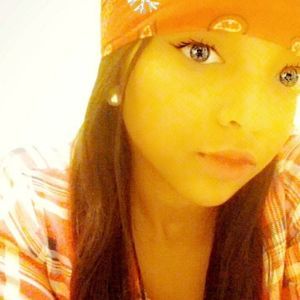 Meet your Posher, Carissa